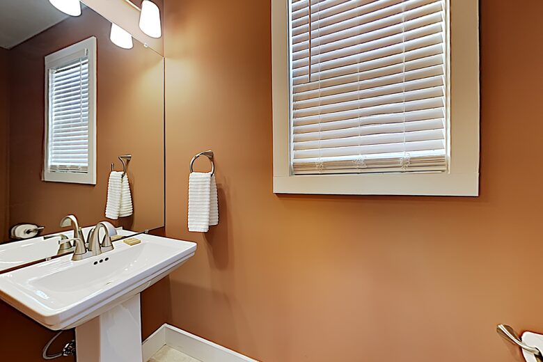 New-Build Home, Near Downtown - Asheville, North Carolina