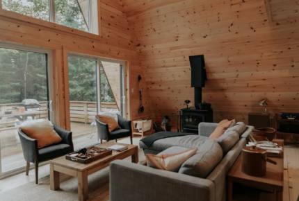 Luxury Bruce Peninsula A-Frame with 25 Private Acres and Private Trails! - Mar, Canada