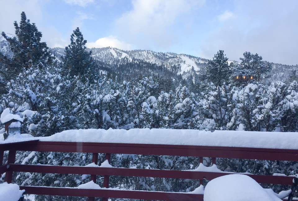 Luxe Getaway with Big Mountain Vistas & Hot Tub - Big Bear Lake, California
