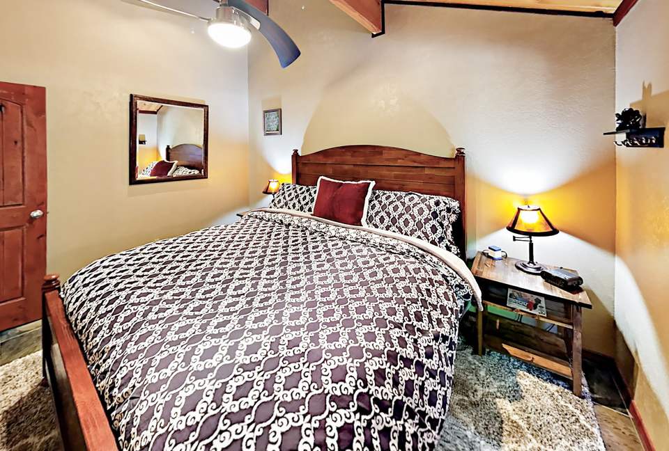 Luxe Getaway with Big Mountain Vistas & Hot Tub - Big Bear Lake, California