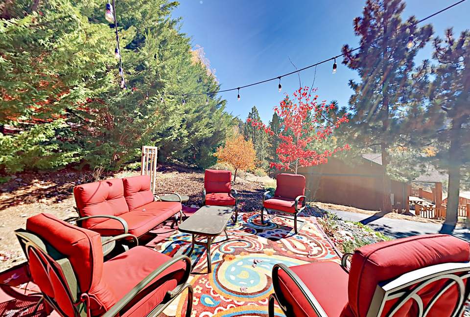 Luxe Getaway with Big Mountain Vistas & Hot Tub - Big Bear Lake, California