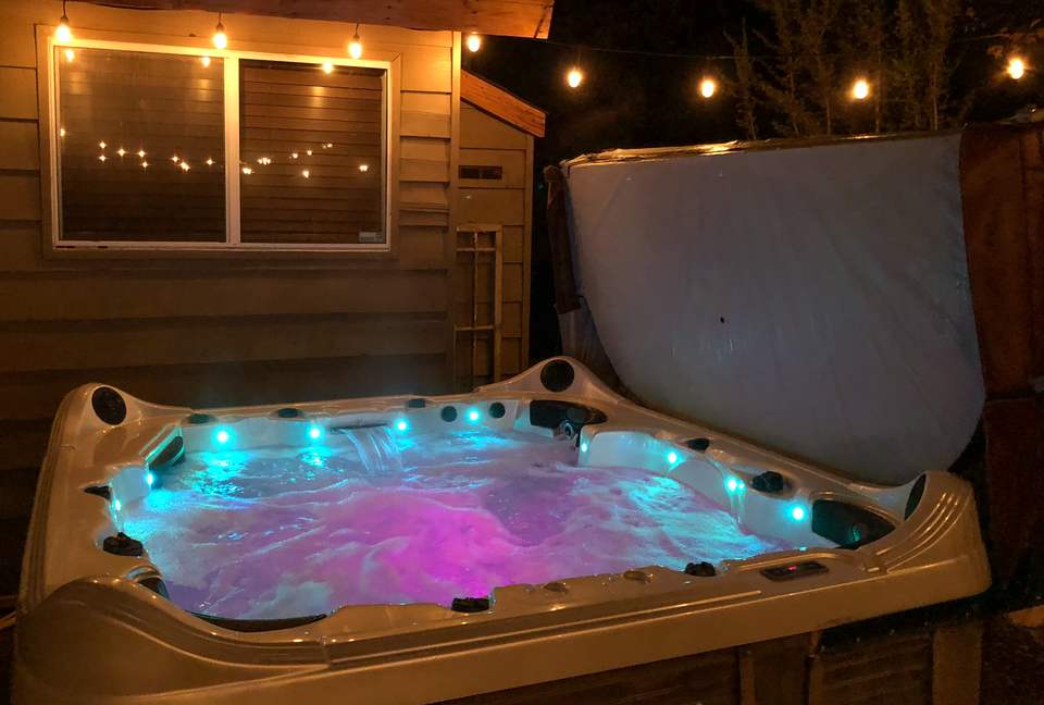 Luxe Getaway with Big Mountain Vistas & Hot Tub - Big Bear Lake, California