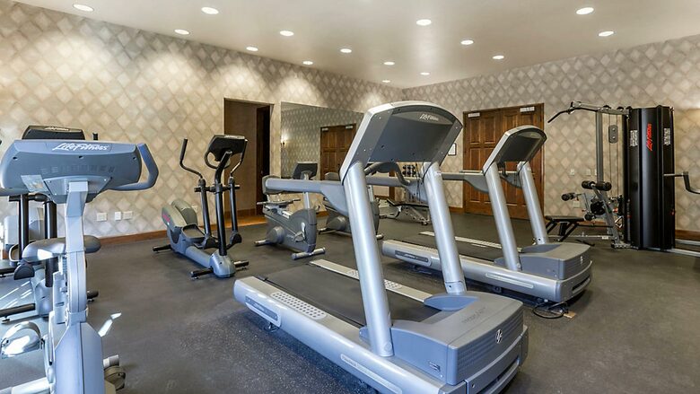 Home exchange at The Club at Big Bear Village, fitness room