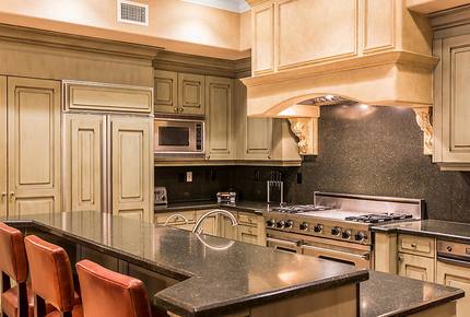 Home exchange, The Club at Big Bear Village, presidential kitchen