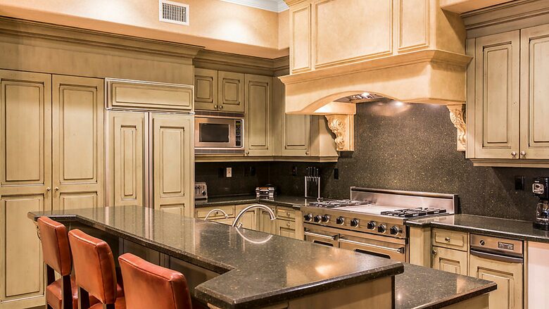 Home exchange, The Club at Big Bear Village, presidential kitchen