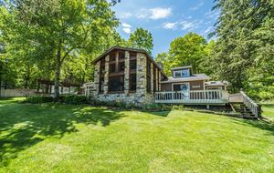 Lake of the Ozarks - Lakefront Family Camp - Swim Dock & Waterslide Gladstone Cove - Gravois Mills, Missouri