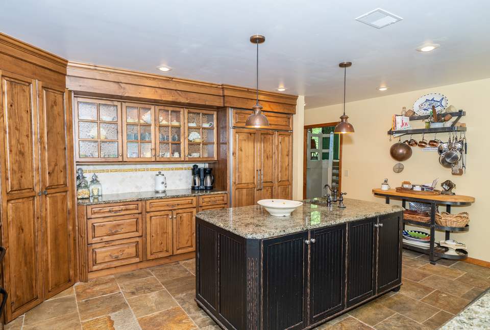 Lake of the Ozarks - Lakefront Family Camp - Swim Dock & Waterslide Gladstone Cove - Gravois Mills, Missouri