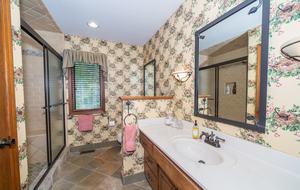 Lake of the Ozarks - Lakefront Family Camp - Swim Dock & Waterslide Gladstone Cove - Gravois Mills, Missouri