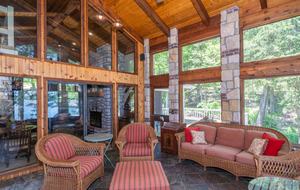 Lake of the Ozarks - Lakefront Family Camp - Swim Dock & Waterslide Gladstone Cove - Gravois Mills, Missouri