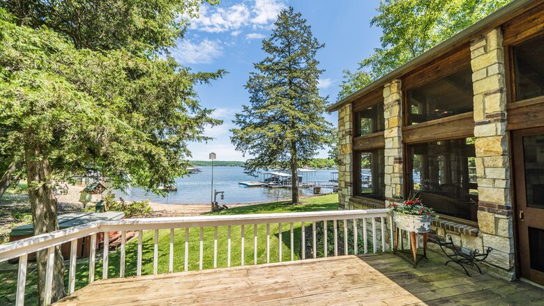 Lake of the Ozarks - Lakefront Family Camp - Swim Dock & Waterslide Gladstone Cove - Gravois Mills, Missouri