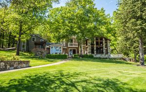 Lake of the Ozarks - Lakefront Family Camp - Swim Dock & Waterslide Gladstone Cove - Gravois Mills, Missouri