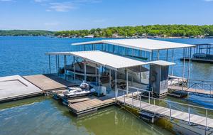 Lake of the Ozarks - Lakefront Family Camp - Swim Dock & Waterslide Gladstone Cove - Gravois Mills, Missouri