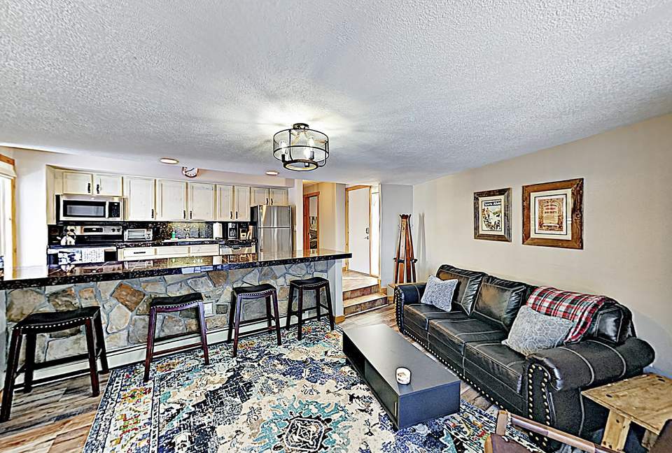 Updated Ski Condo with Fireplace | Near Shuttle - Breckenridge, Colorado