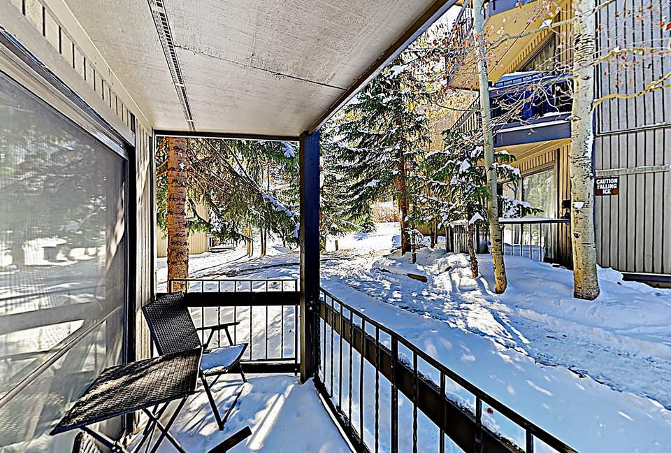 Updated Ski Condo with Fireplace | Near Shuttle - Breckenridge, Colorado
