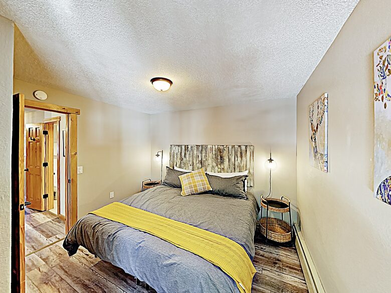 Updated Ski Condo with Fireplace | Near Shuttle - Breckenridge, Colorado