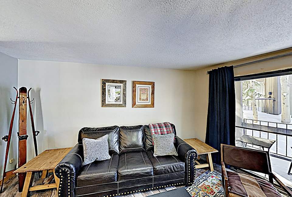 Updated Ski Condo with Fireplace | Near Shuttle - Breckenridge, Colorado