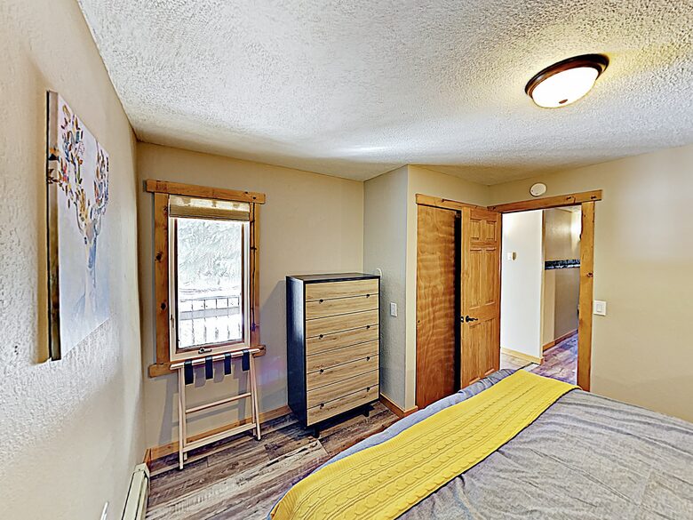 Updated Ski Condo with Fireplace | Near Shuttle - Breckenridge, Colorado
