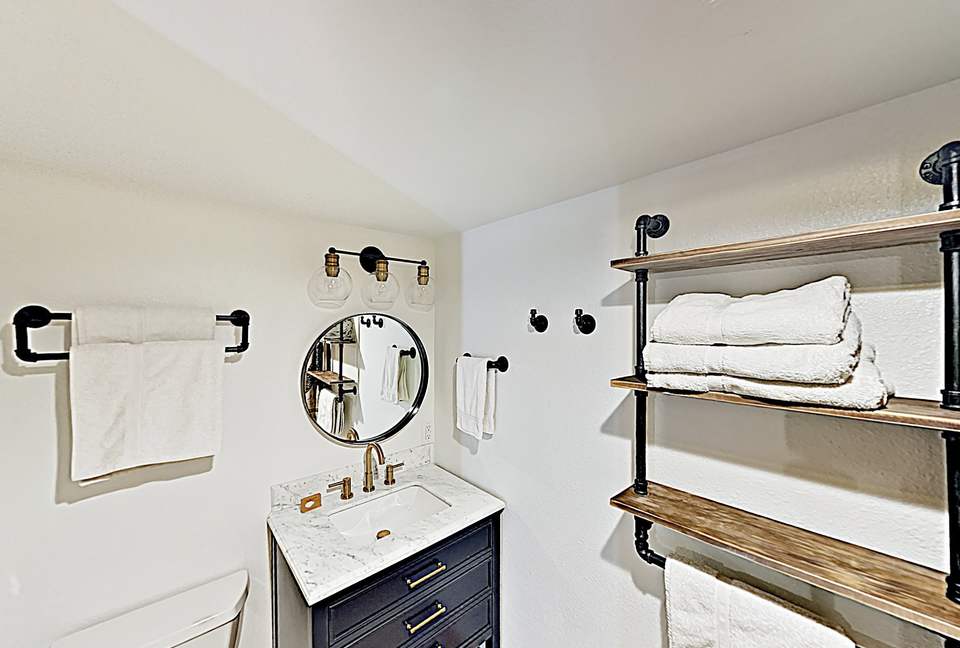 Updated Ski Condo with Fireplace | Near Shuttle - Breckenridge, Colorado