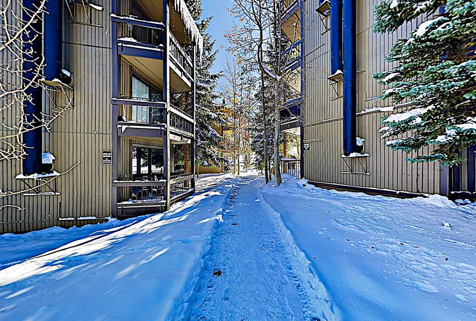 Updated Ski Condo with Fireplace | Near Shuttle - Breckenridge, Colorado