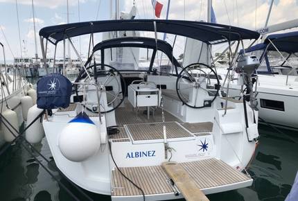 Sun Odyssey 47' Sailing Yacht "Albinez" - Navigare Yachting - Elliniko, Greece
