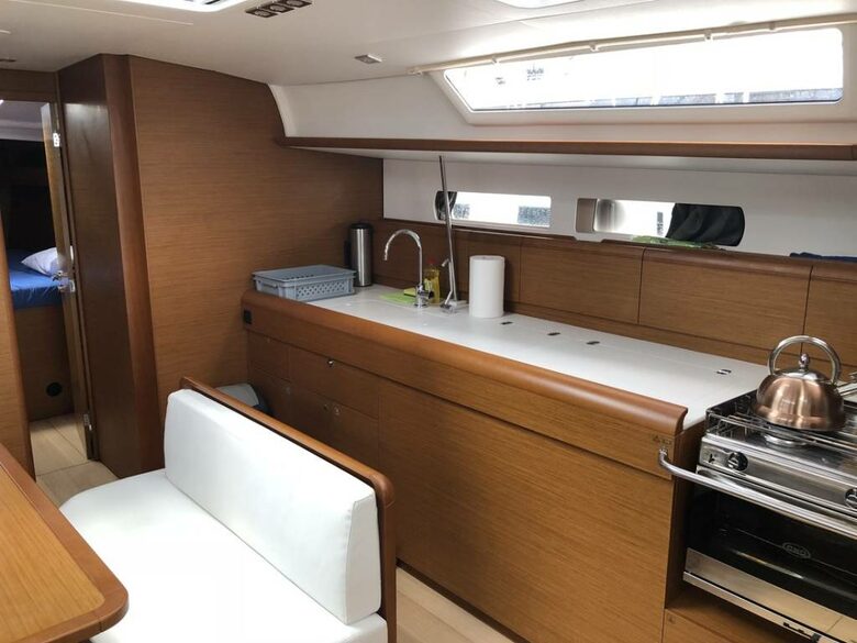 Sun Odyssey 47' Sailing Yacht "Albinez" - Navigare Yachting - Elliniko, Greece