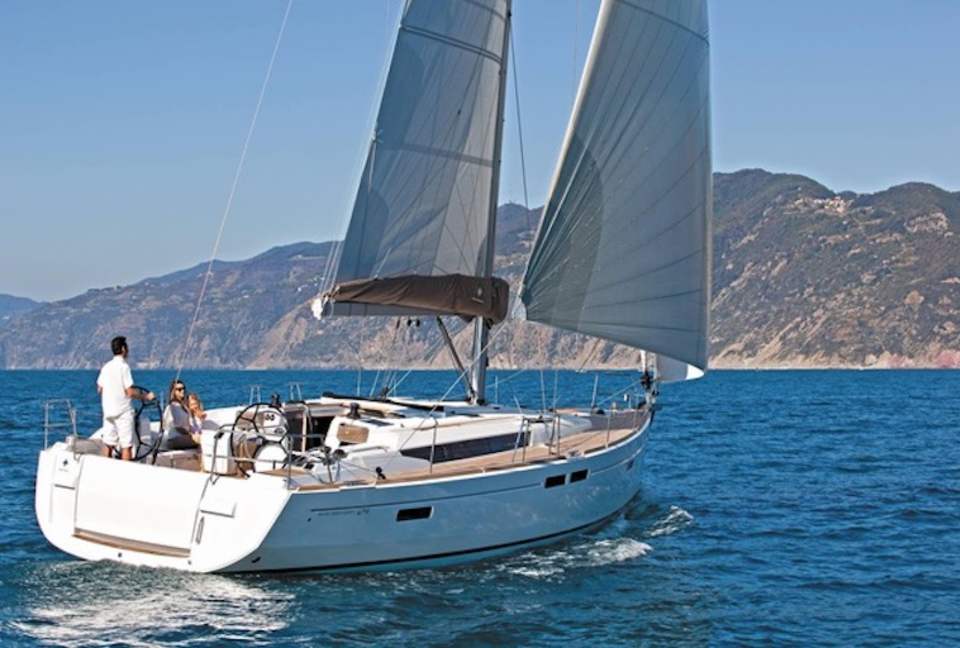 Sun Odyssey 47' Sailing Yacht "Albinez" - Navigare Yachting - Elliniko, Greece