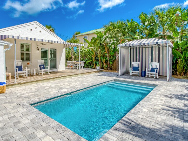 “Anastasia Lodge Cabana” Beach & Pool Oasis - St. Augustine, Florida