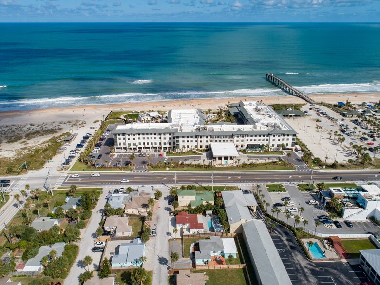“Anastasia Lodge Cabana” Beach & Pool Oasis - St. Augustine, Florida