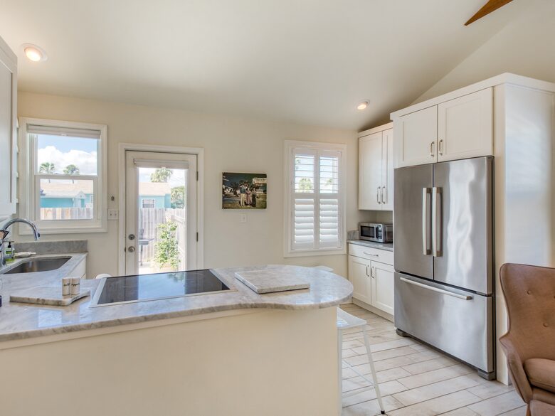 “Anastasia Lodge Cabana” Beach & Pool Oasis - St. Augustine, Florida