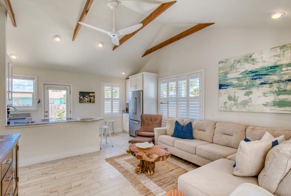 “Anastasia Lodge Cabana” Beach & Pool Oasis - St. Augustine, Florida