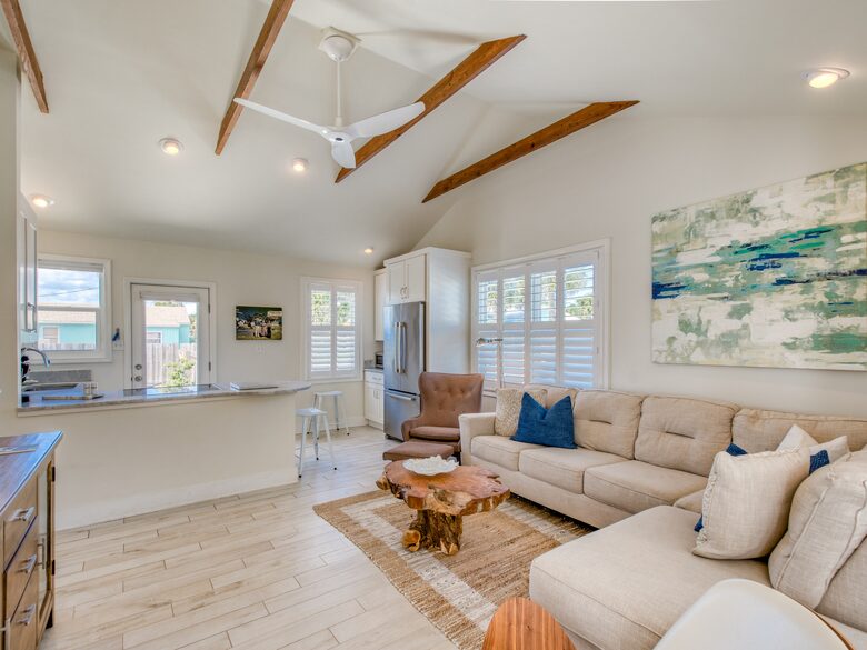 “Anastasia Lodge Cabana” Beach & Pool Oasis - St. Augustine, Florida