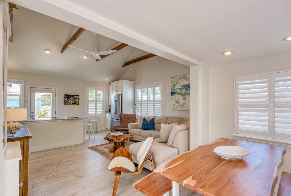 “Anastasia Lodge Cabana” Beach & Pool Oasis - St. Augustine, Florida