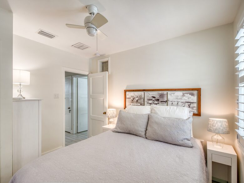 “Anastasia Lodge Cabana” Beach & Pool Oasis - St. Augustine, Florida