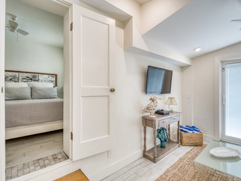 “Anastasia Lodge Cabana” Beach & Pool Oasis - St. Augustine, Florida