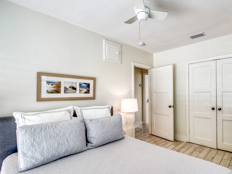 “Anastasia Lodge Cabana” Beach & Pool Oasis - St. Augustine, Florida