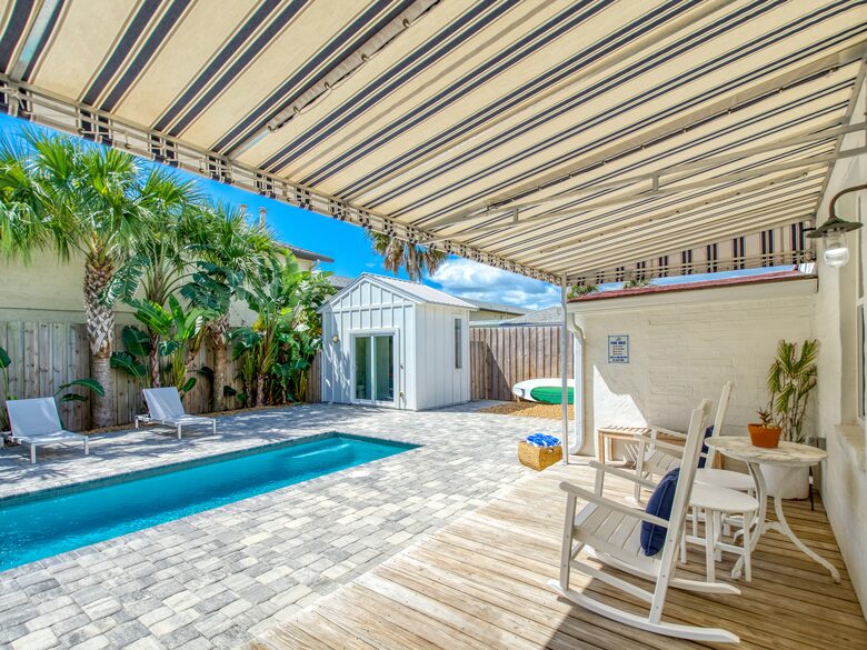 “Anastasia Lodge Cabana” Beach & Pool Oasis - St. Augustine, Florida