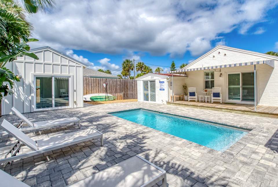 “Anastasia Lodge Cabana” Beach & Pool Oasis - St. Augustine, Florida