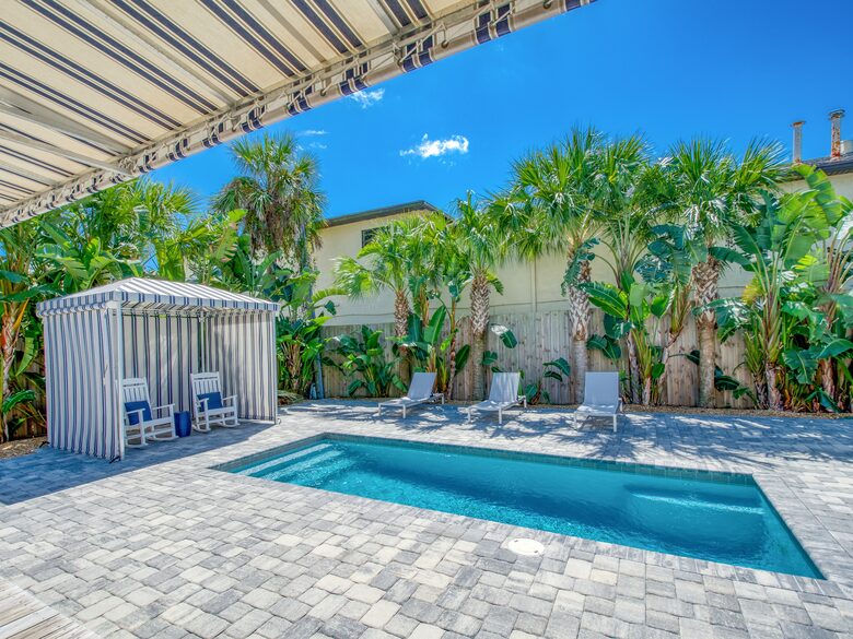 “Anastasia Lodge Cabana” Beach & Pool Oasis - St. Augustine, Florida