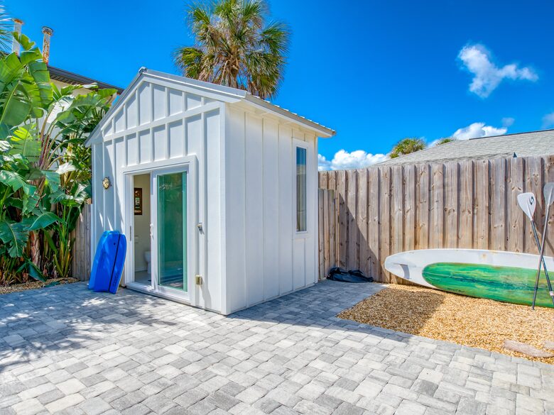 “Anastasia Lodge Cabana” Beach & Pool Oasis - St. Augustine, Florida