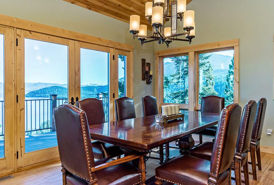 Unforgettable Lake Tahoe Cabin - Tahoma, California