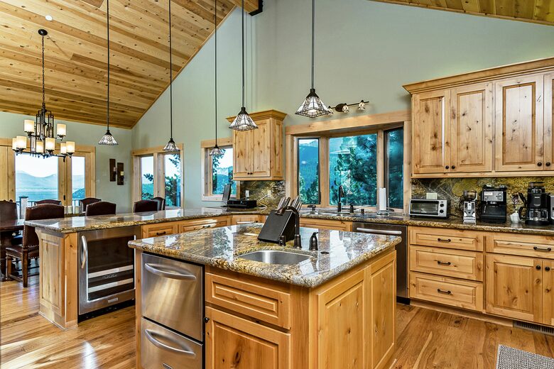 Unforgettable Lake Tahoe Cabin - Tahoma, California