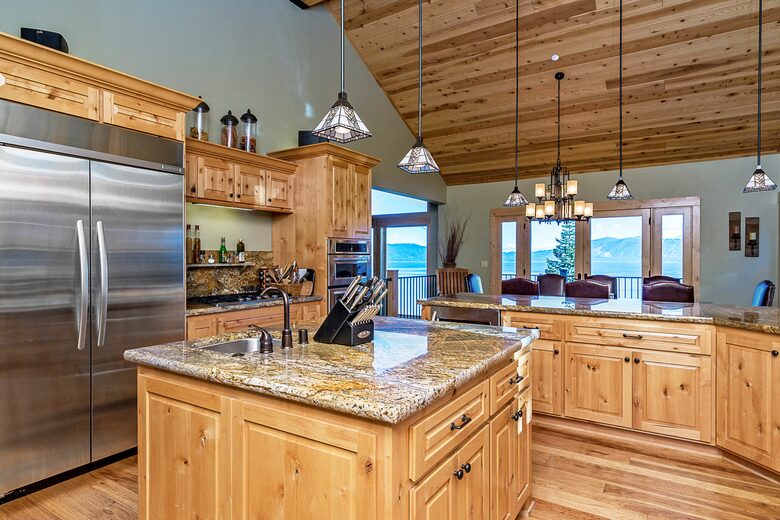 Unforgettable Lake Tahoe Cabin - Tahoma, California