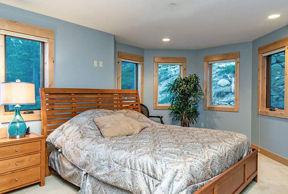 Unforgettable Lake Tahoe Cabin - Tahoma, California