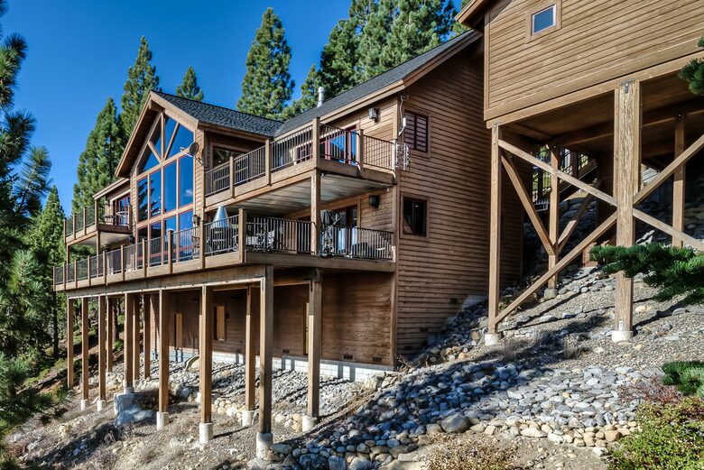 Unforgettable Lake Tahoe Cabin - Tahoma, California