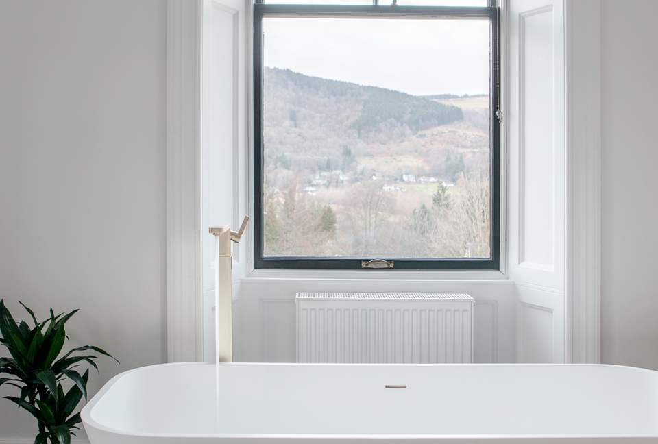 Dun Aluinn (R) - Aberfeldy, Scotland, United Kingdom