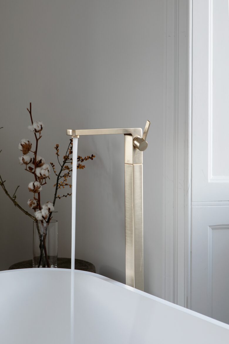 Dun Aluinn (R) - Aberfeldy, Scotland, United Kingdom