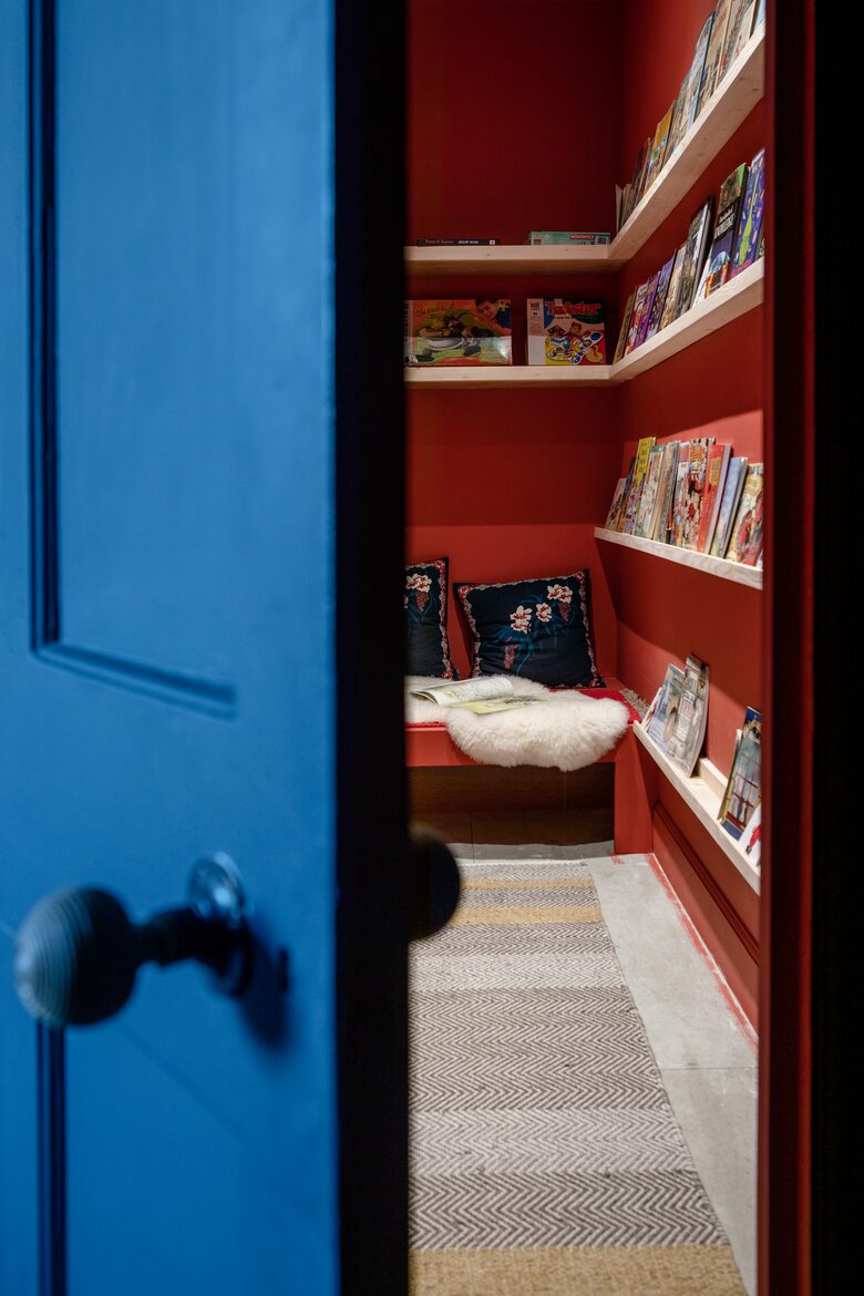 Dun Aluinn (R) - Aberfeldy, Scotland, United Kingdom