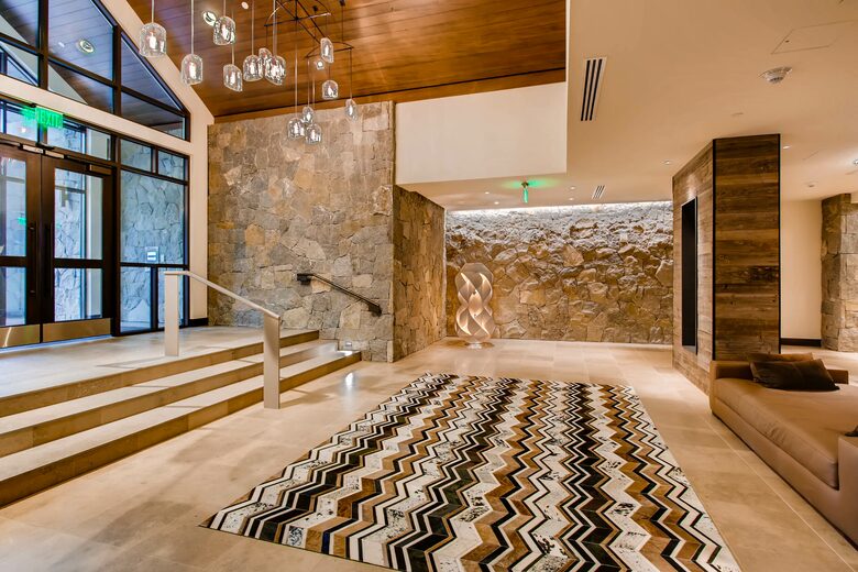 Vail - The Lion Luxury Apartment - Vail, Colorado