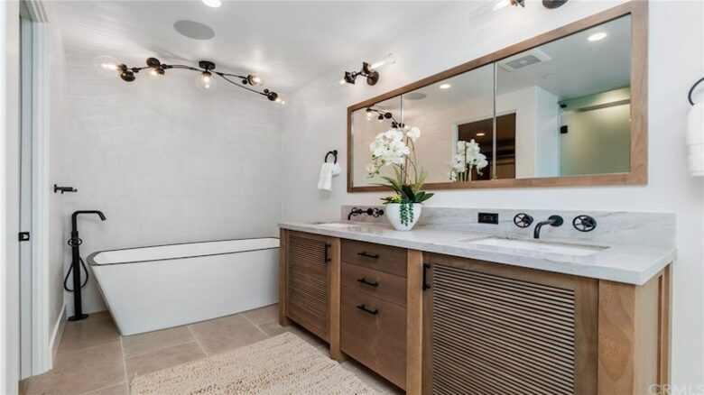 Luxurious New Beach Home - Hermosa Beach, California