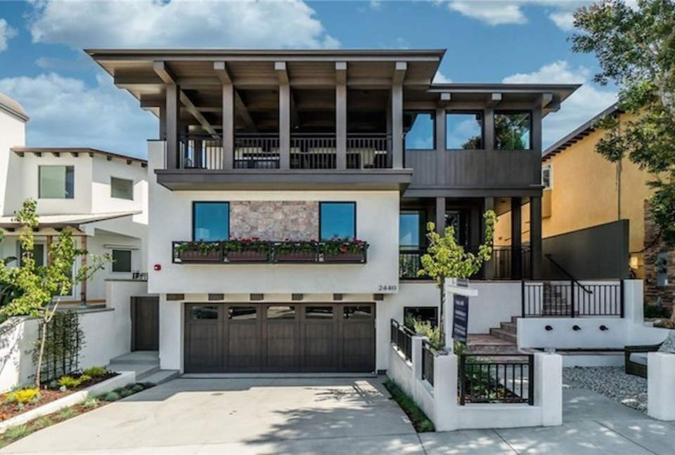 Luxurious New Beach Home - Hermosa Beach, California